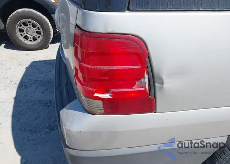 2005 Ford Expedition Xlt z USA, uszkodzony, nr VIN 1FMPU15535LA55850